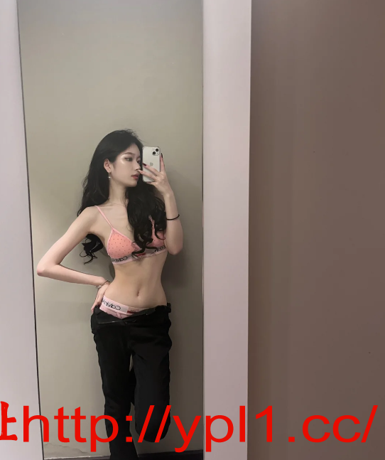 181747pc6rours8kz3i3tr.png