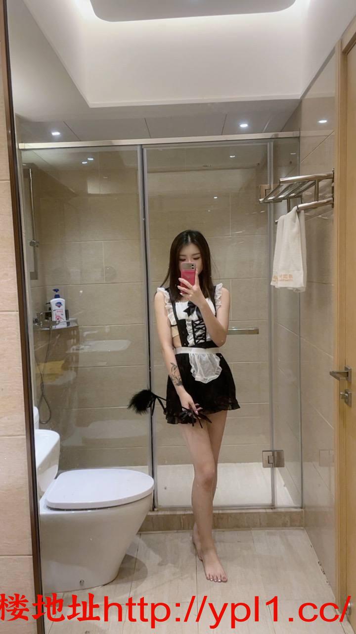 21539_TZWFQ86T495NUDY.jpg