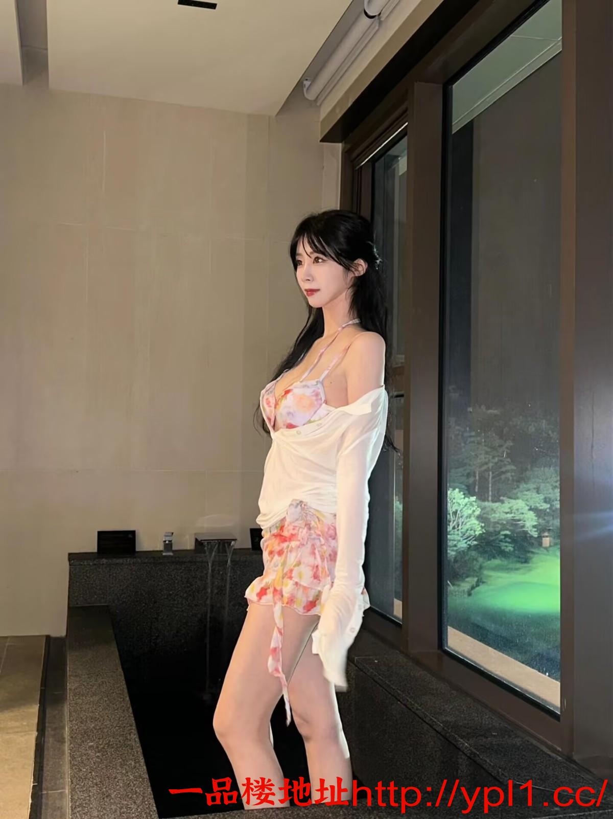 74FBC5052DDB68C9956C2936336E8E9B.jpg