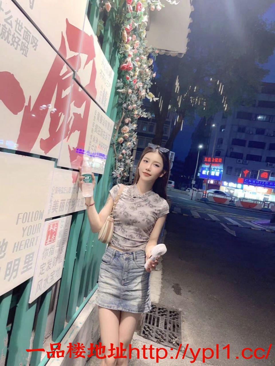 1b7130a26f72d50b7e38a40ffd6e60da.jpg