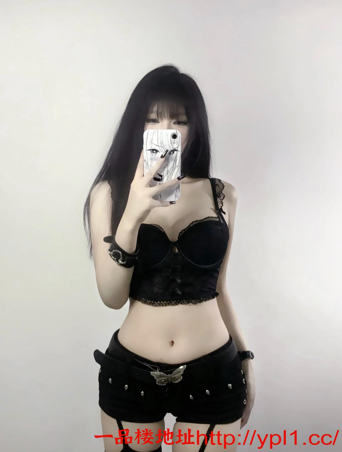 efe573c8697245649a16a80efb4a6a90.jpg