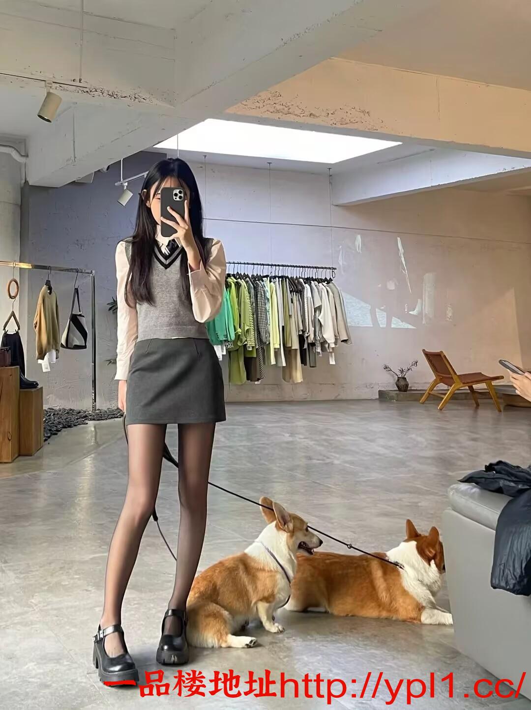 1CC610EA662FBBACC549EB7E81416D2E.jpg